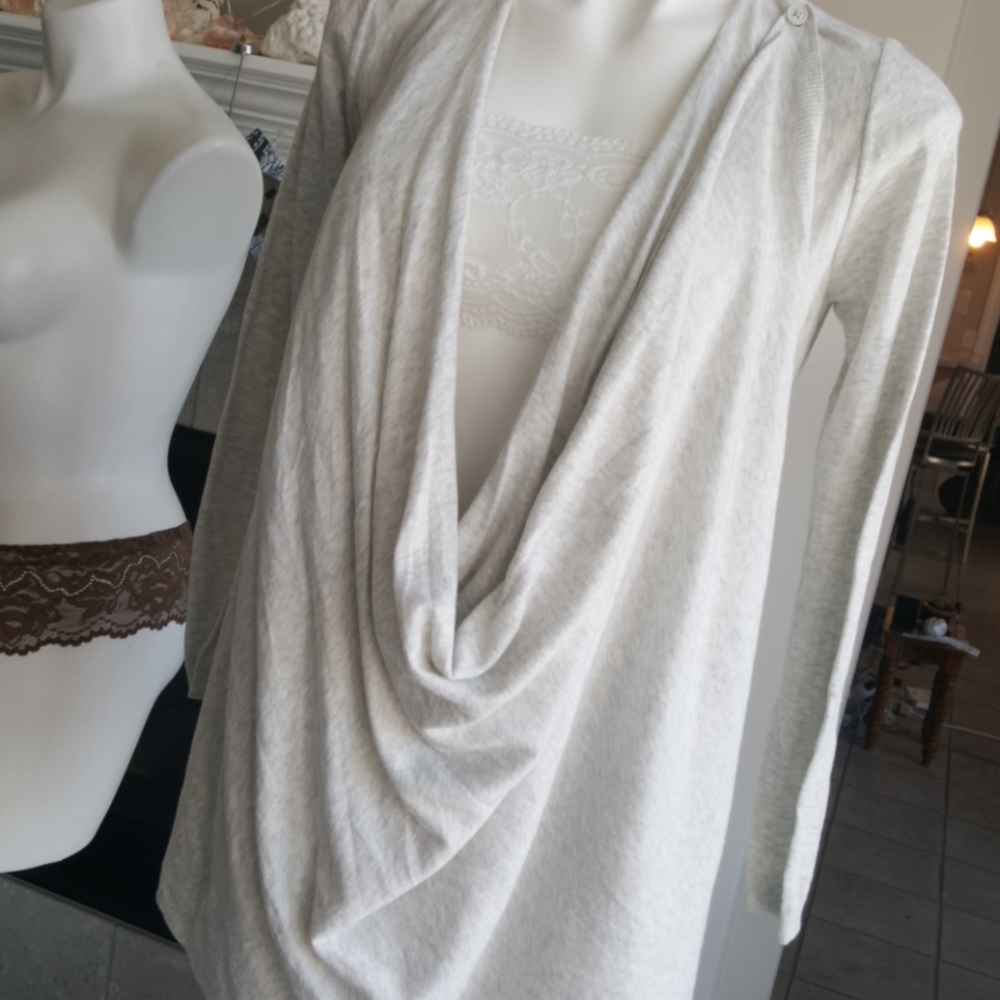 Old Navy. Criss cross or drape  top. S